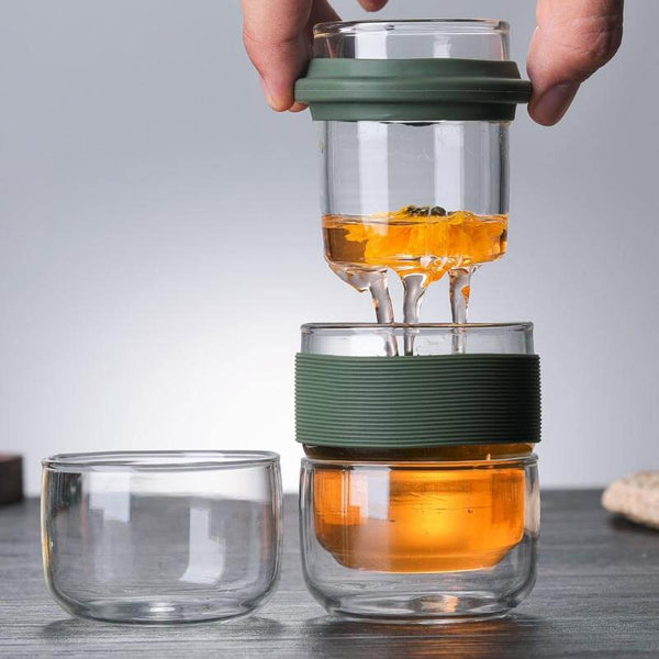 Voyager Tea Infuser with Cups and Leather Protective Case